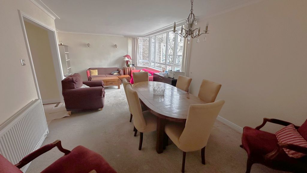 Property photo 2 of 9 Gallery