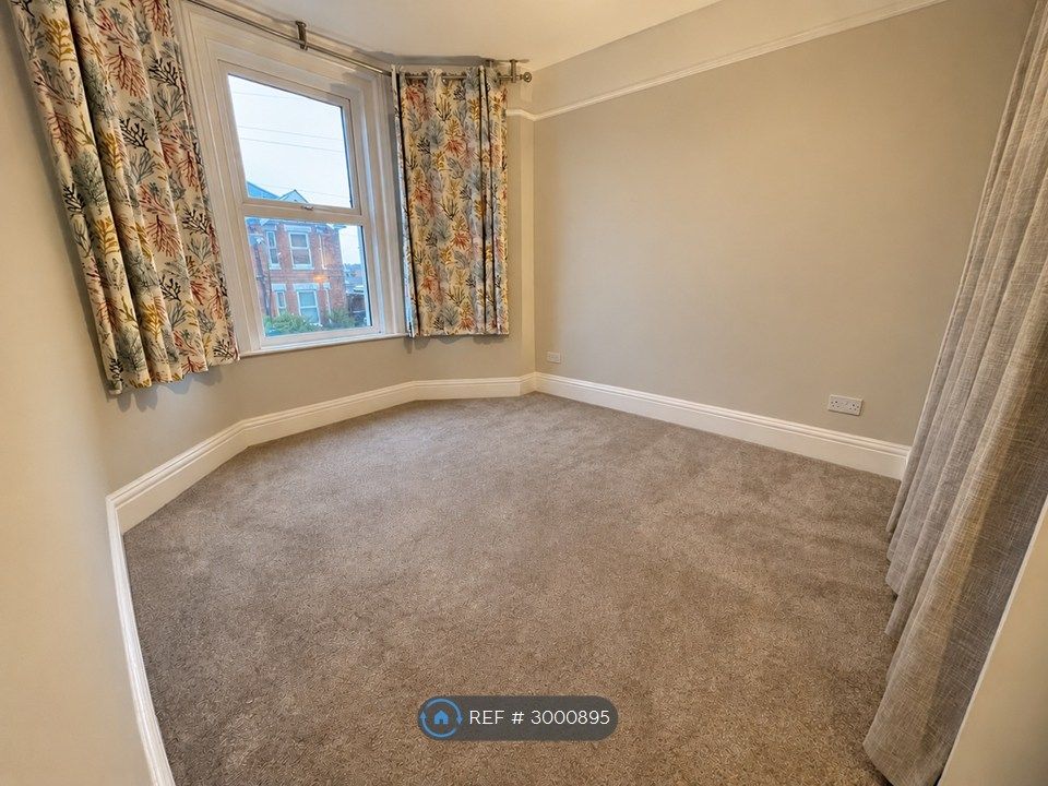 Property photo 3 of 16 Bedroom 1