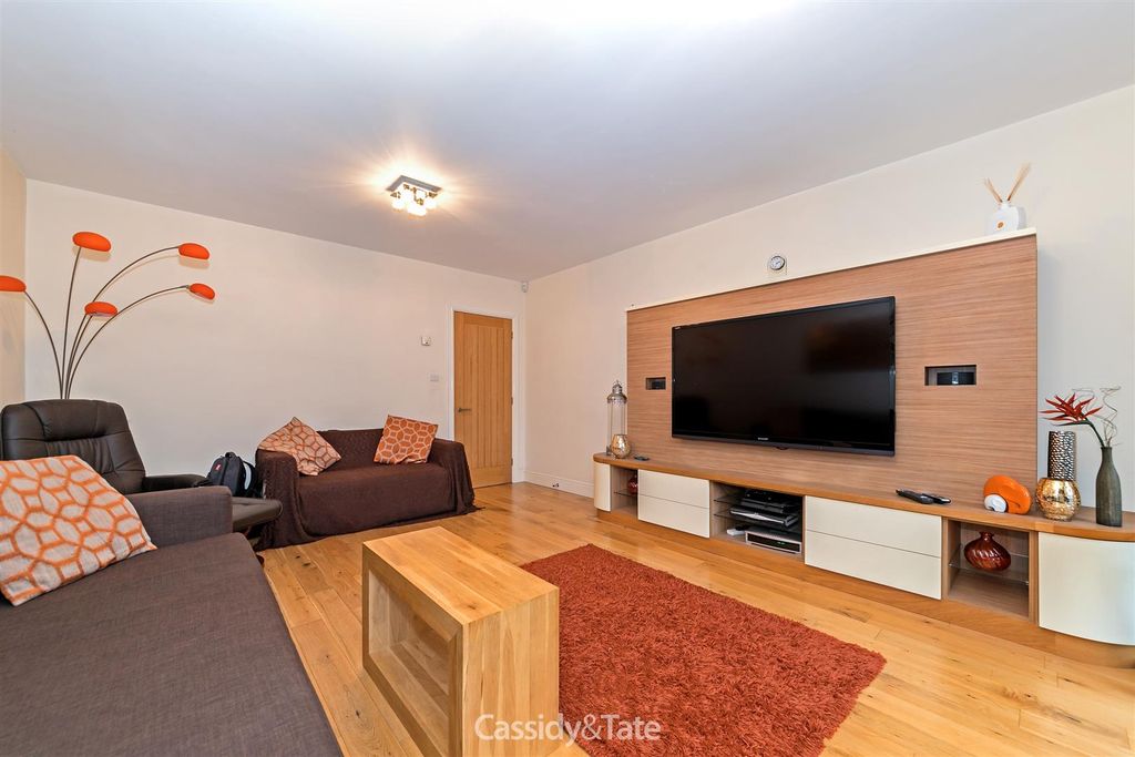 Property photo 3 of 17 61Mountpleasantlane-64.Jpg