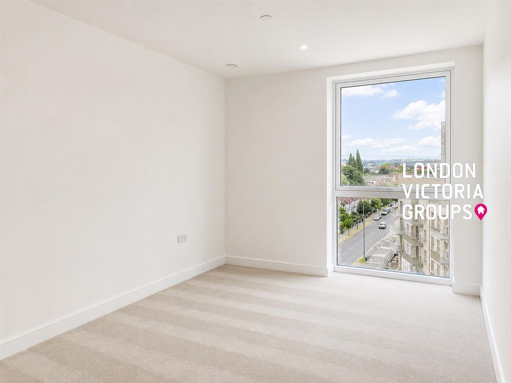 Property photo 2 of 10 1-9287.Jpg