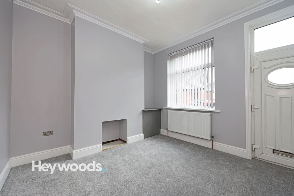 Property photo 3 of 24