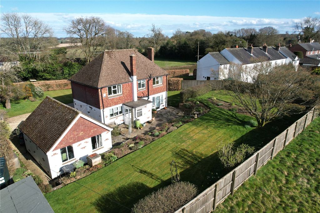 Property photo 1 of 21 Picture No. 23