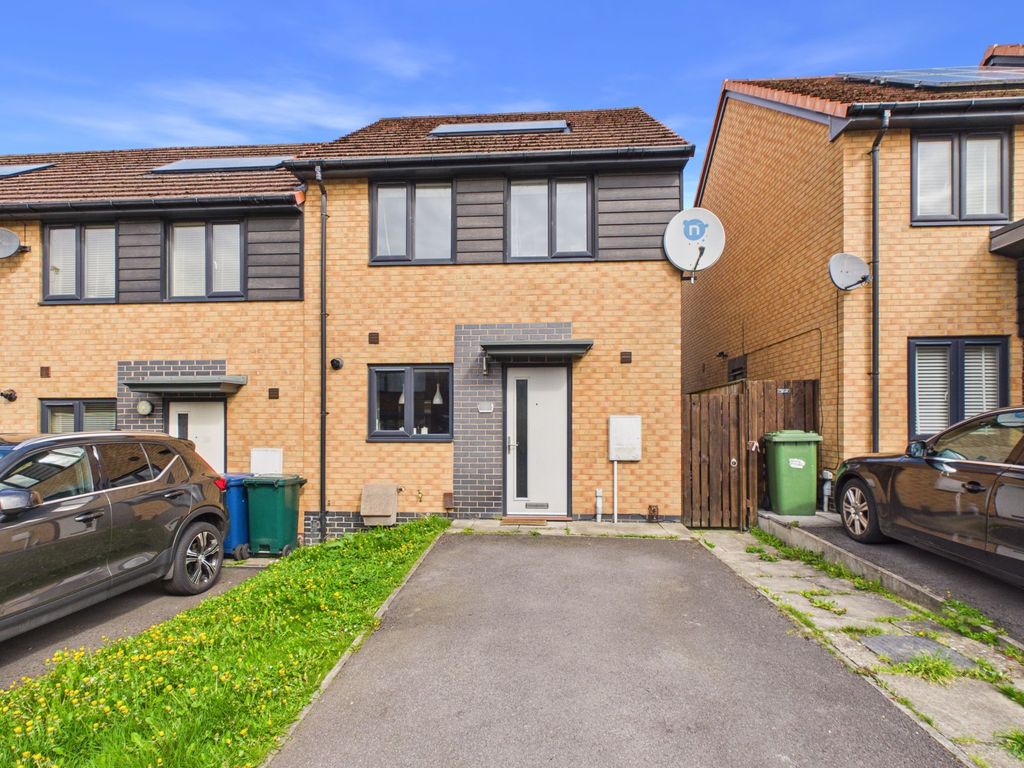 Property photo 1 of 14 External