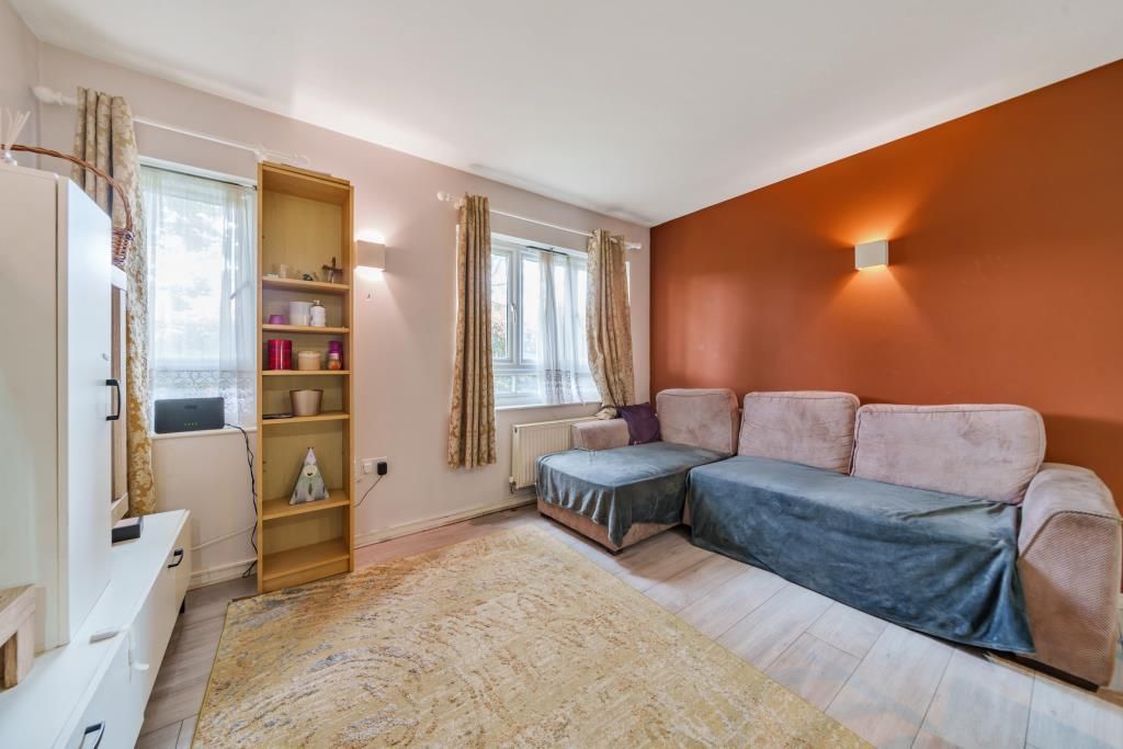 Property photo 3 of 7 Gallery