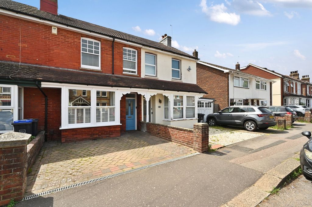 Property photo 1 of 28 Picture No. 24