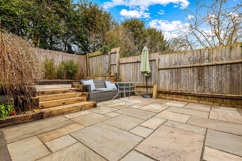 Property photo 3 of 24