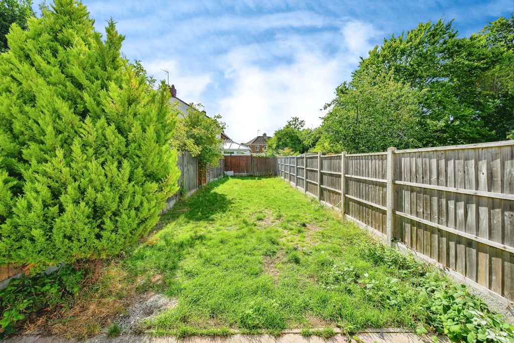 Property photo 2 of 15 Garden