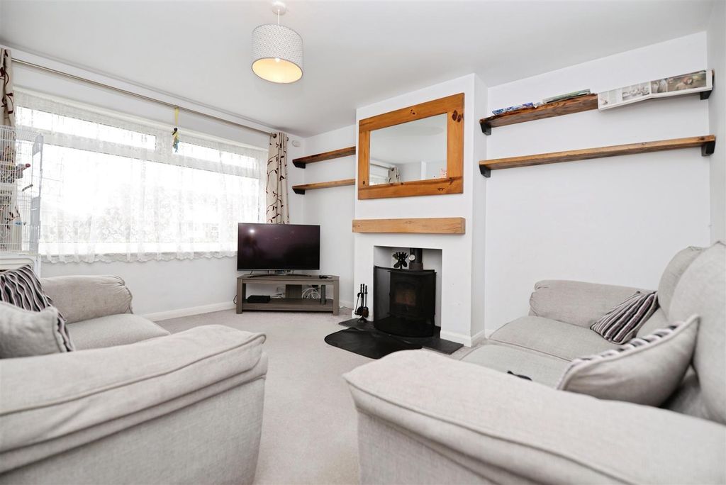 Property photo 2 of 15 Seperate Living Space.Jpg