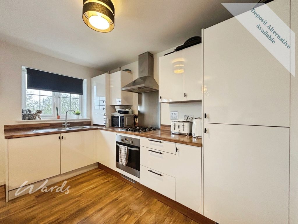 Property photo 3 of 10 Kitchen