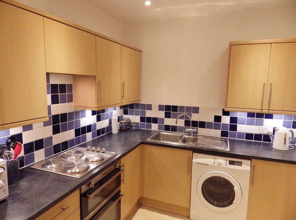 Property photo 2 of 8