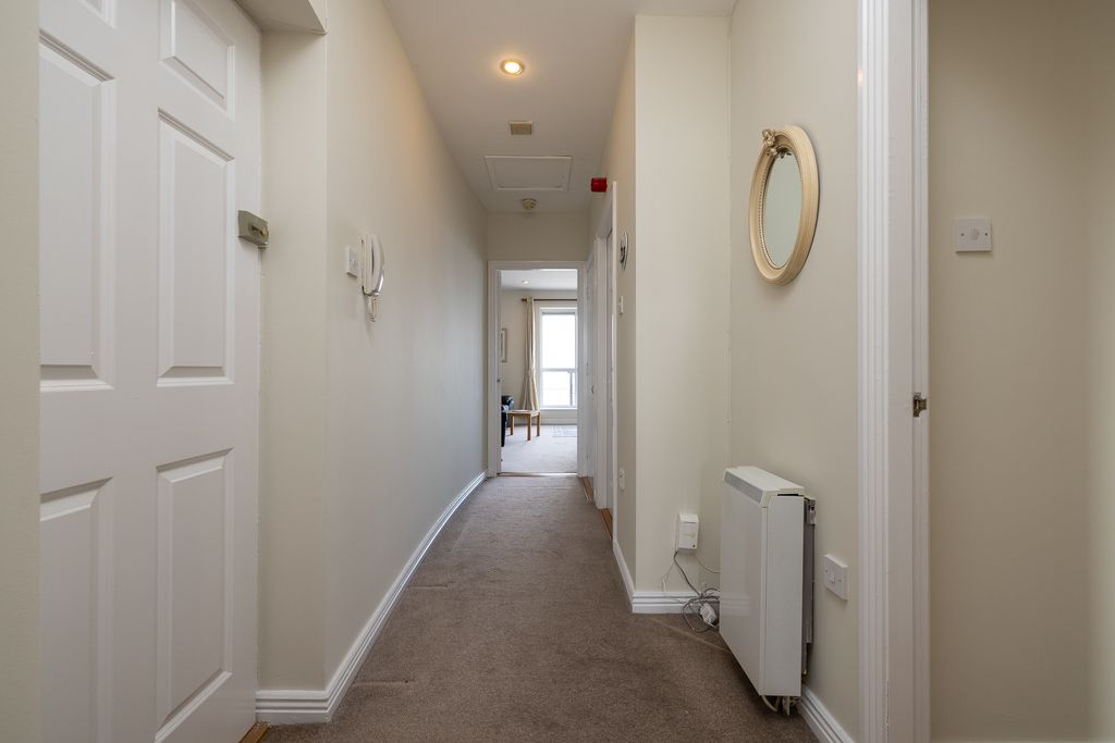 Property photo 3 of 24