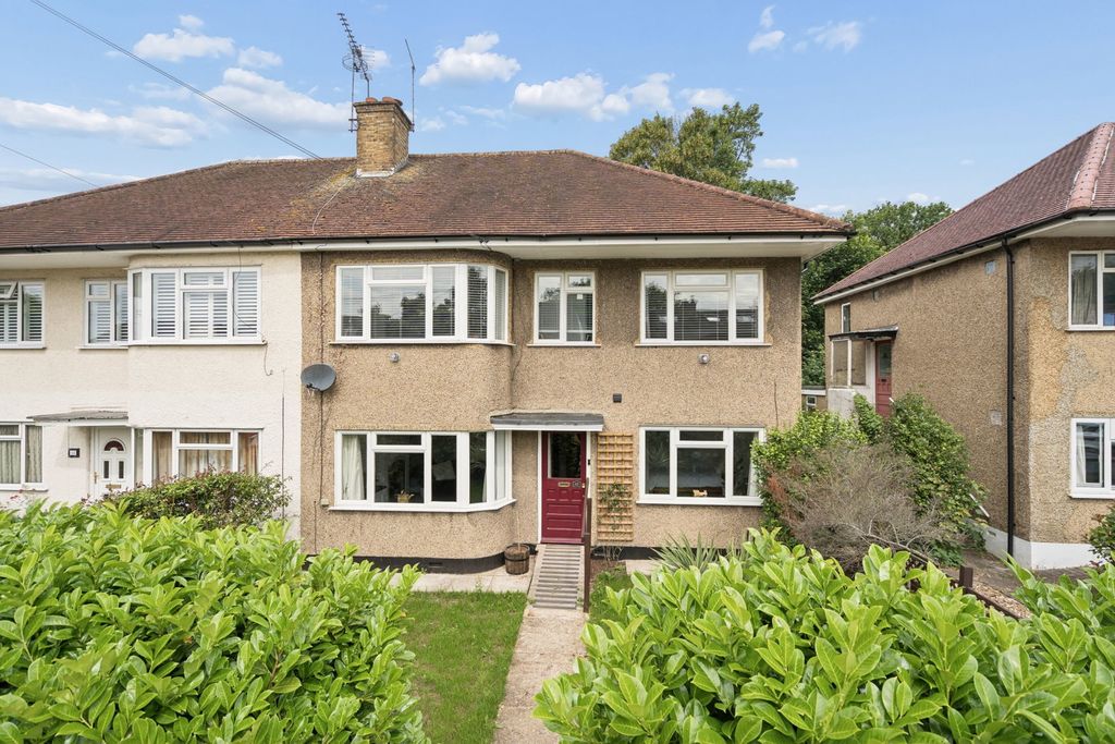 Property photo 1 of 11
