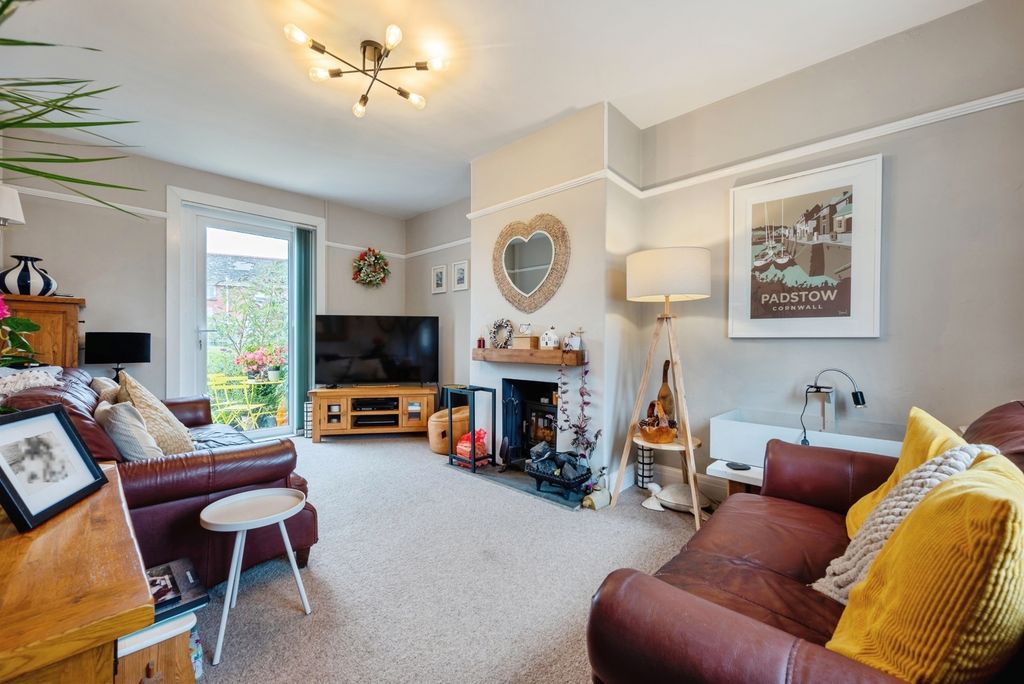 Property photo 3 of 29 Pbox-Img.Jpg
