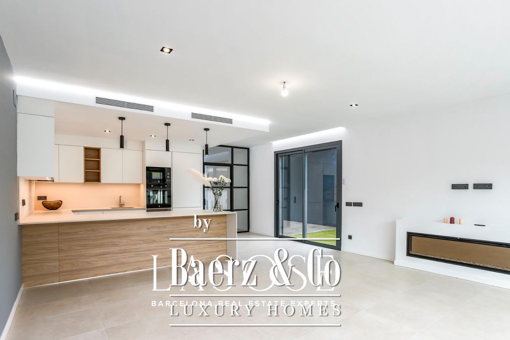 Property photo 2 of 50