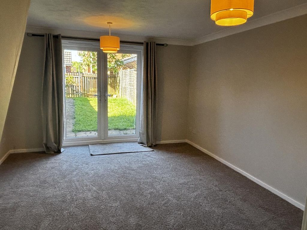Property photo 3 of 8 Living Room