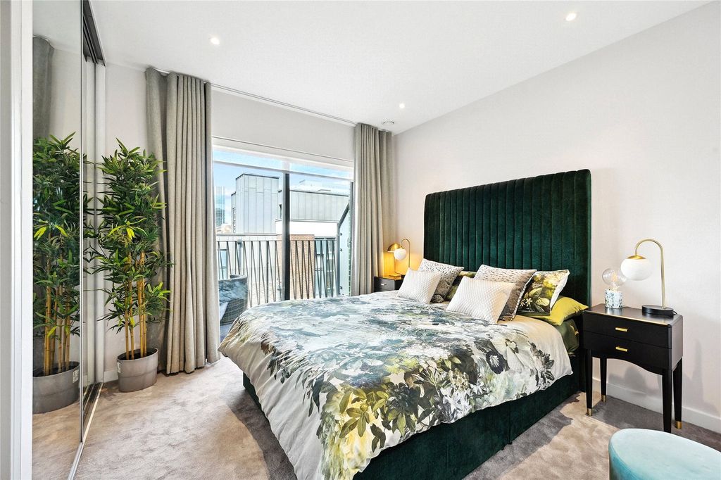 Property photo 3 of 14 Bedroom One