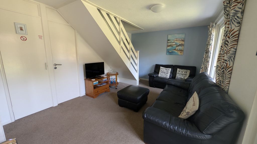 Property photo 2 of 14 Gallery