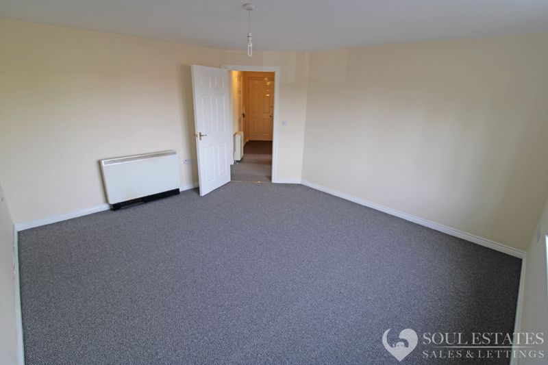 Property photo 2 of 13 Lounge