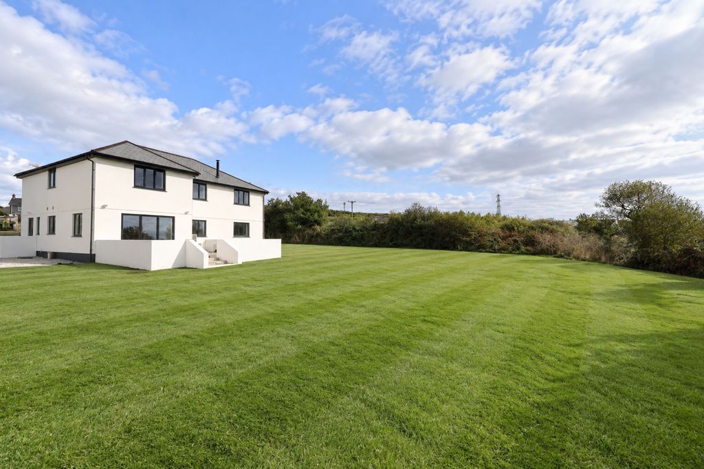 Property photo 3 of 33 External