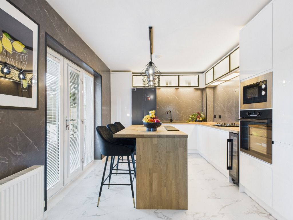 Property photo 2 of 29