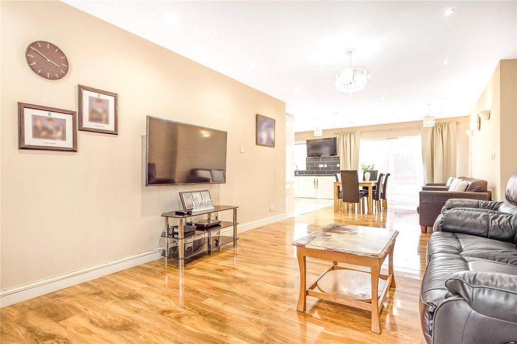 Property photo 2 of 10 Picture No. 05