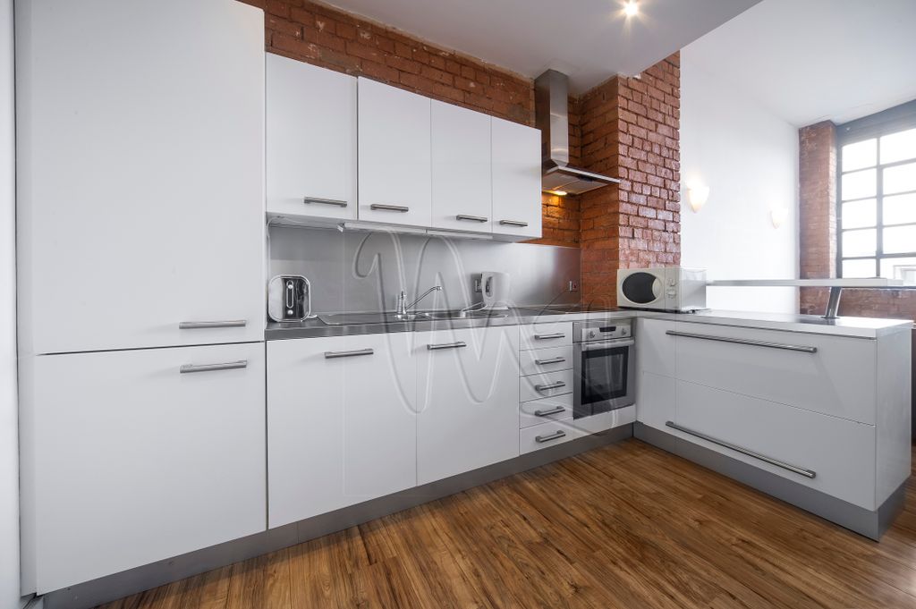 Property photo 2 of 5 Photo 03