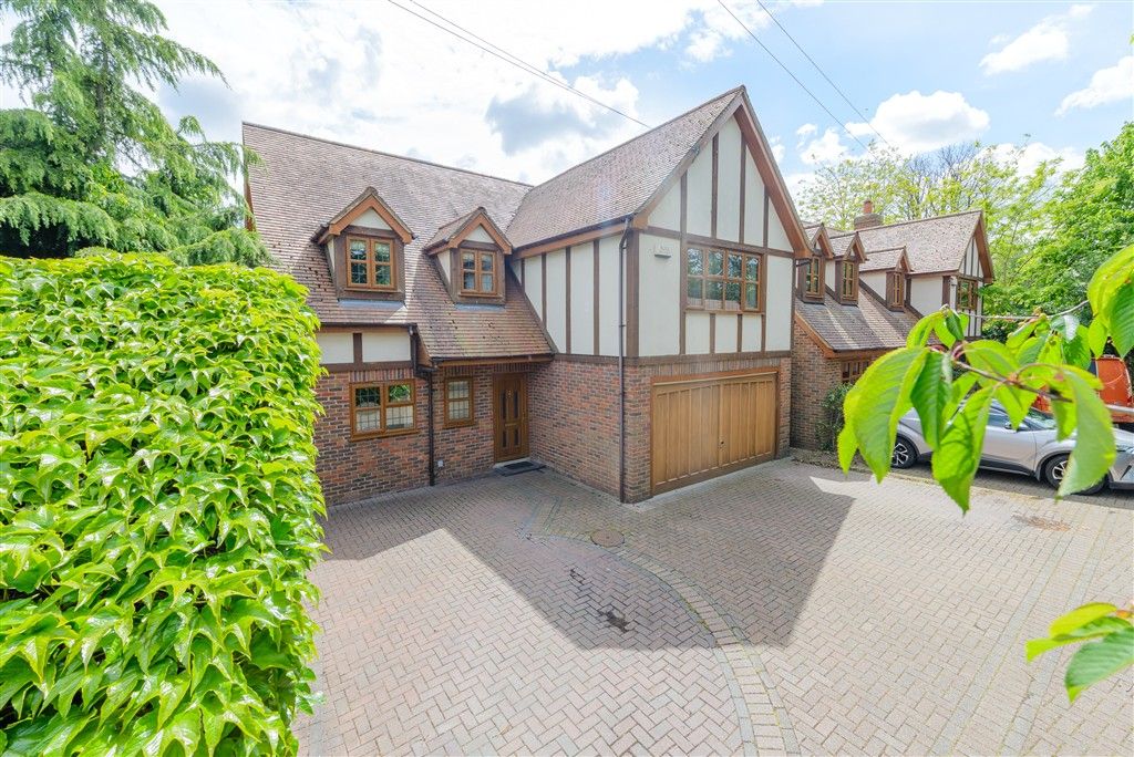 Property photo 1 of 16 External (Web)