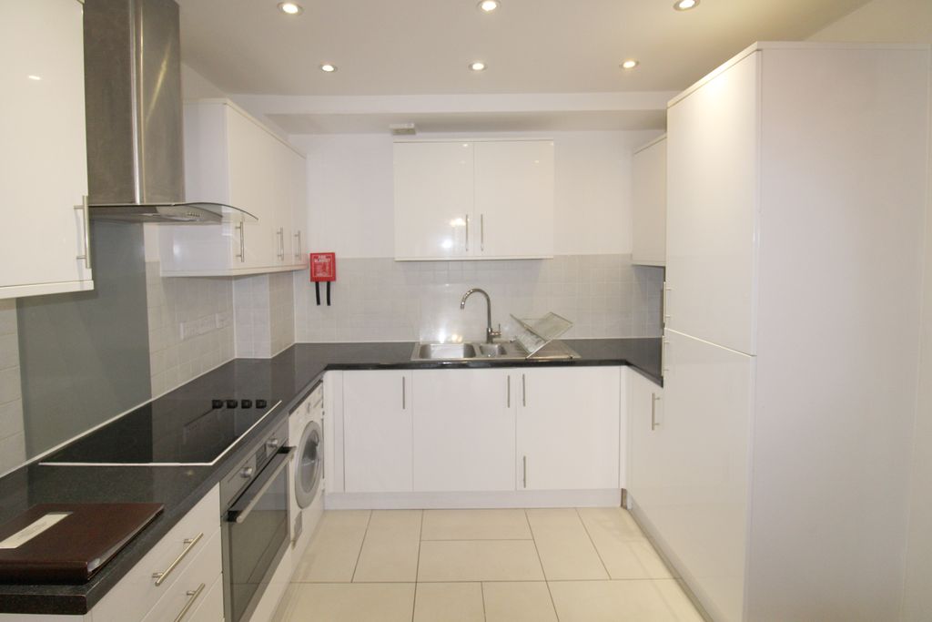 Property photo 3 of 5