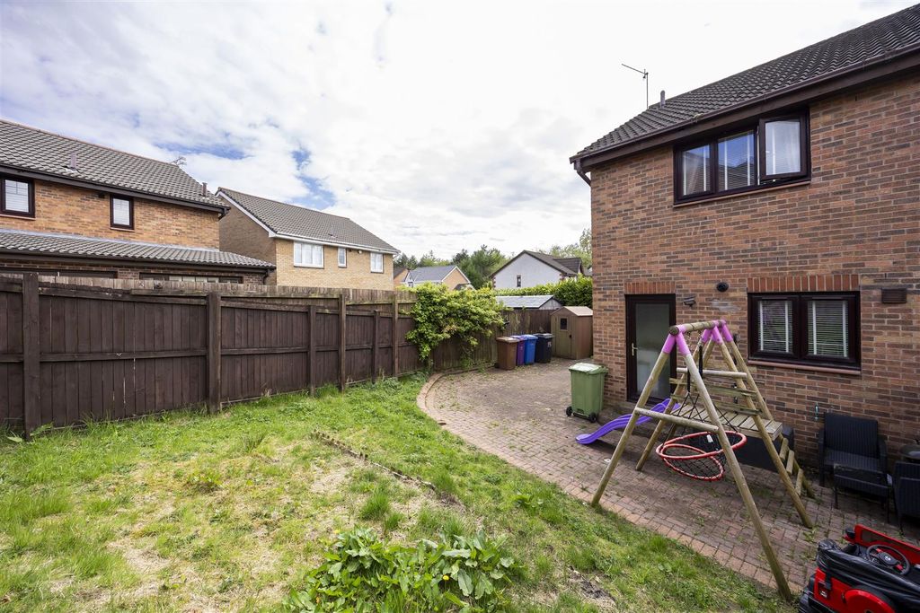 Property photo 2 of 17 193_Louden_Hill_Rd_Glasgow_002.Jpg