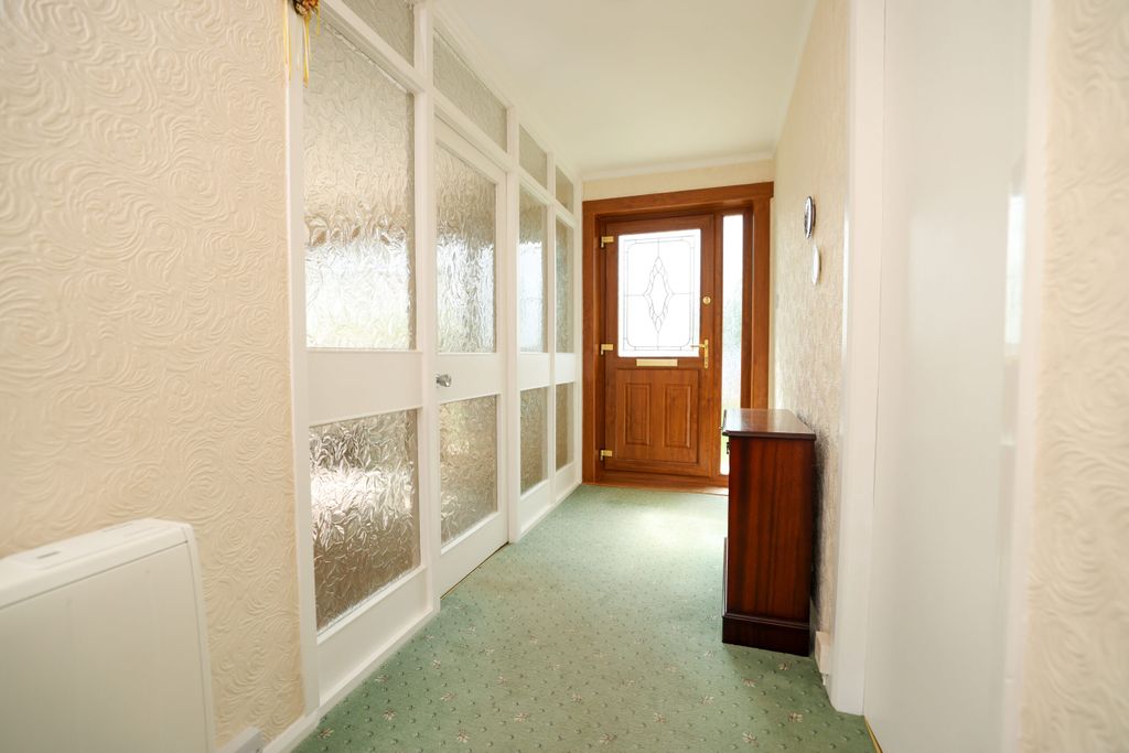 Property photo 3 of 30