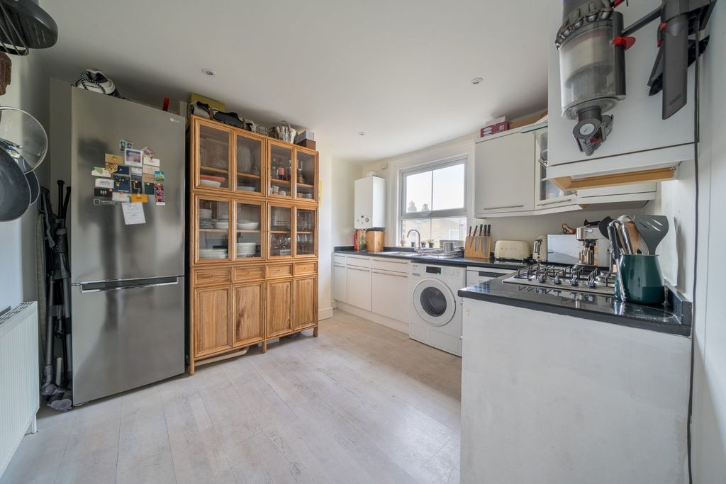 Property photo 3 of 15 Picture No. 01