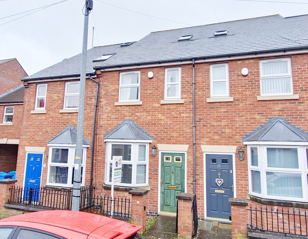 Property photo 1 of 15 1000022703
