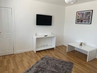 Property photo 2 of 10 Photo 2