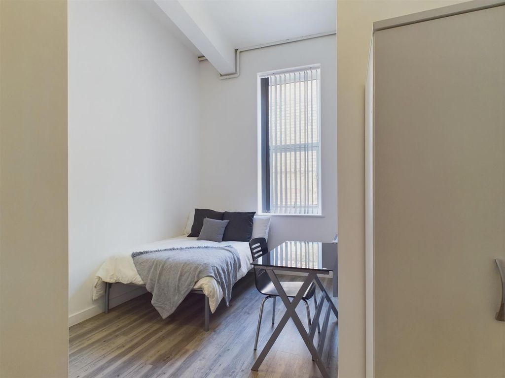 Property photo 2 of 6 Cam02699G0-Pr0165-Still002.Jpg