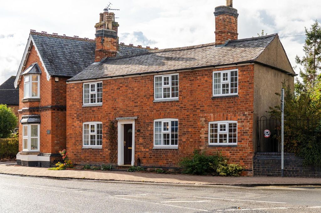 Property photo 1 of 21