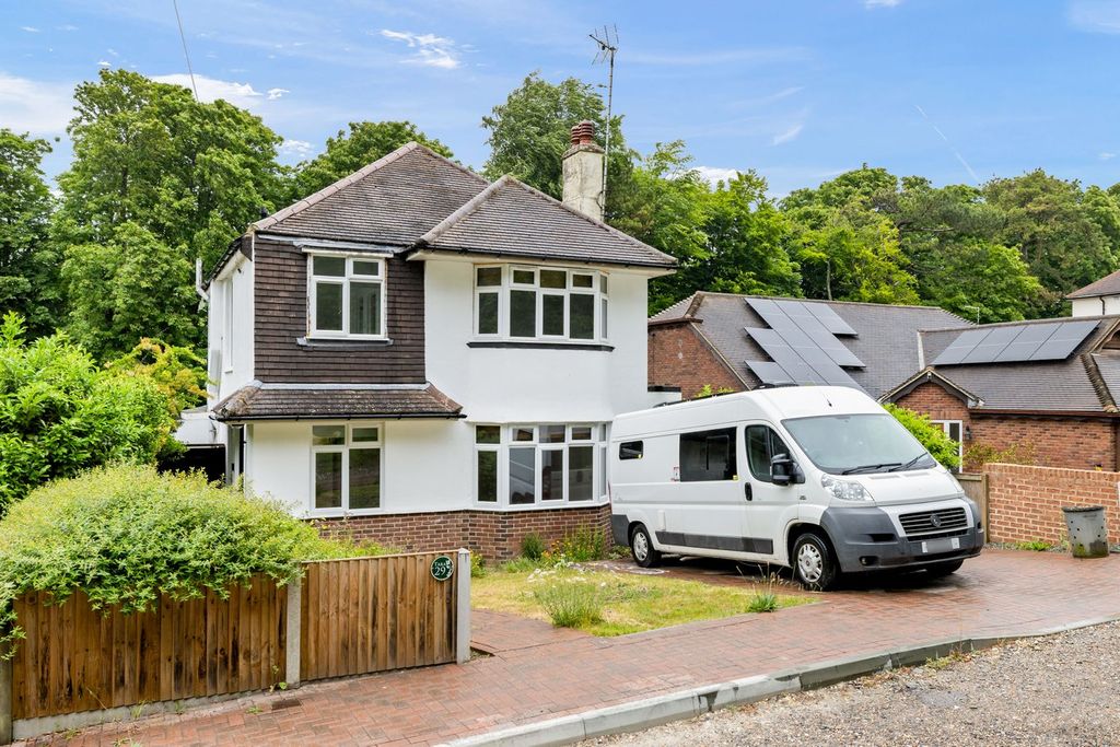Property photo 1 of 18