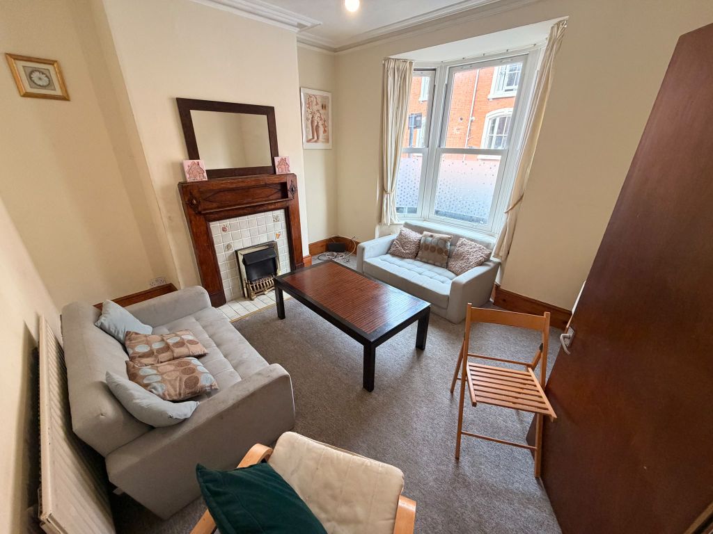 Property photo 3 of 18 Image