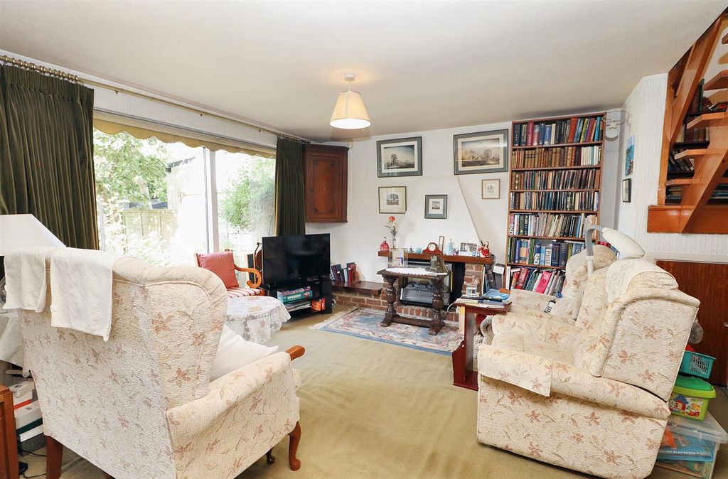 Property photo 2 of 21 Img_8963.Jpg