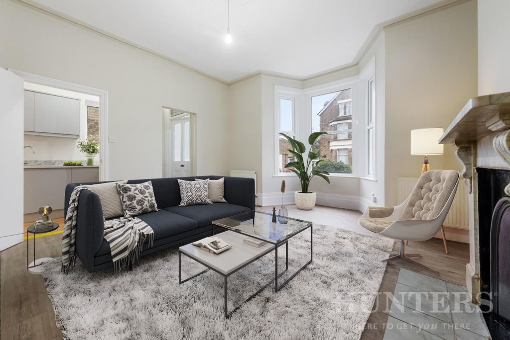 Property photo 1 of 9 7 St. Pauls Road N17 0Nb-3-Virtual Staging.Jpg
