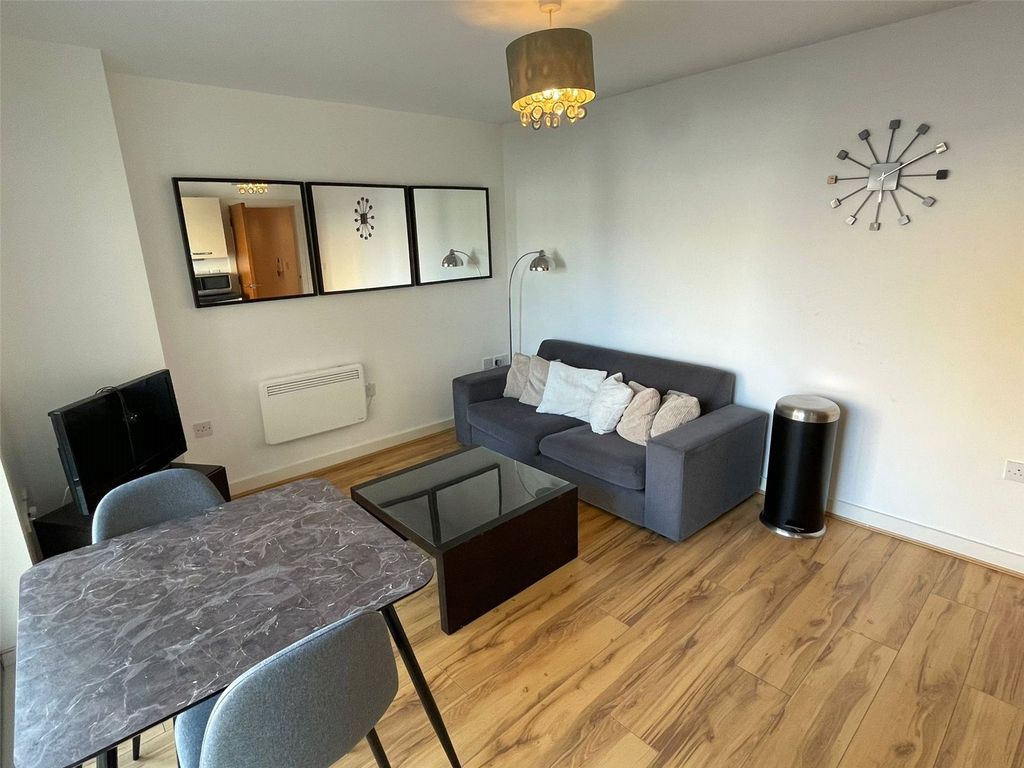 Property photo 3 of 6 Picture No. 05