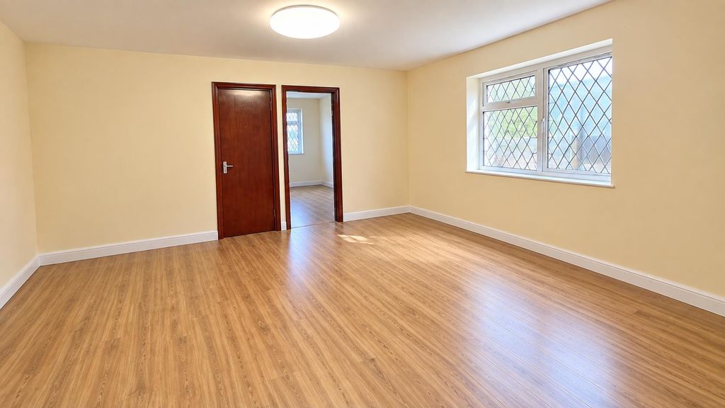Property photo 2 of 10 5E87Dbb3-513C-456A-9787-Ca0F9F62A297.Png