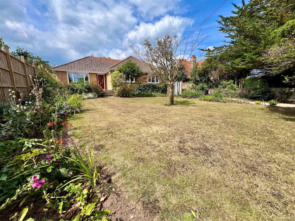 Property photo 1 of 25