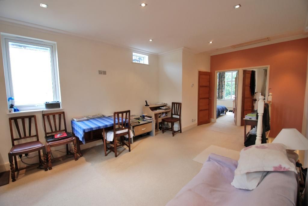 Property photo 2 of 6 Open-Plan Living/Kitchen/Dining Spaces