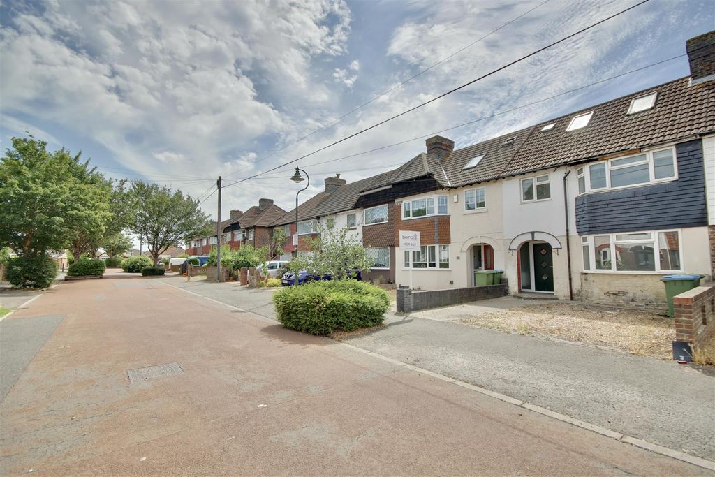 Property photo 3 of 17 Street View