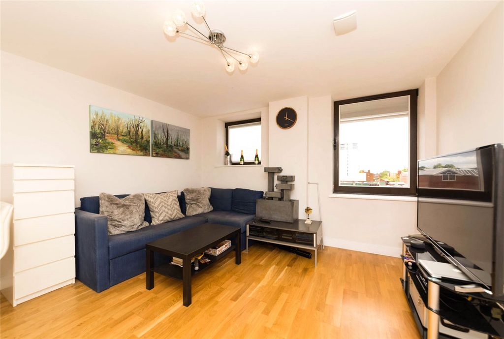 Property photo 1 of 10 Picture No. 06