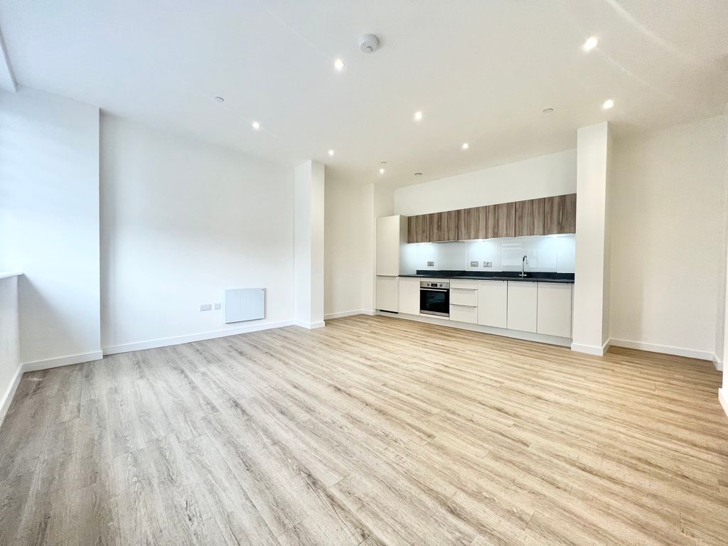 Property photo 2 of 7 Living Room