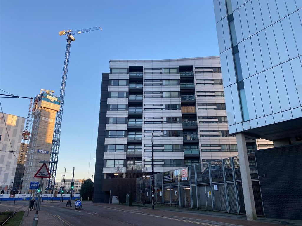 Property photo 1 of 9