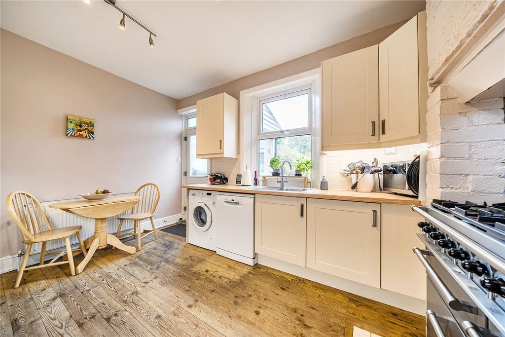 Property photo 3 of 31 Picture No. 26