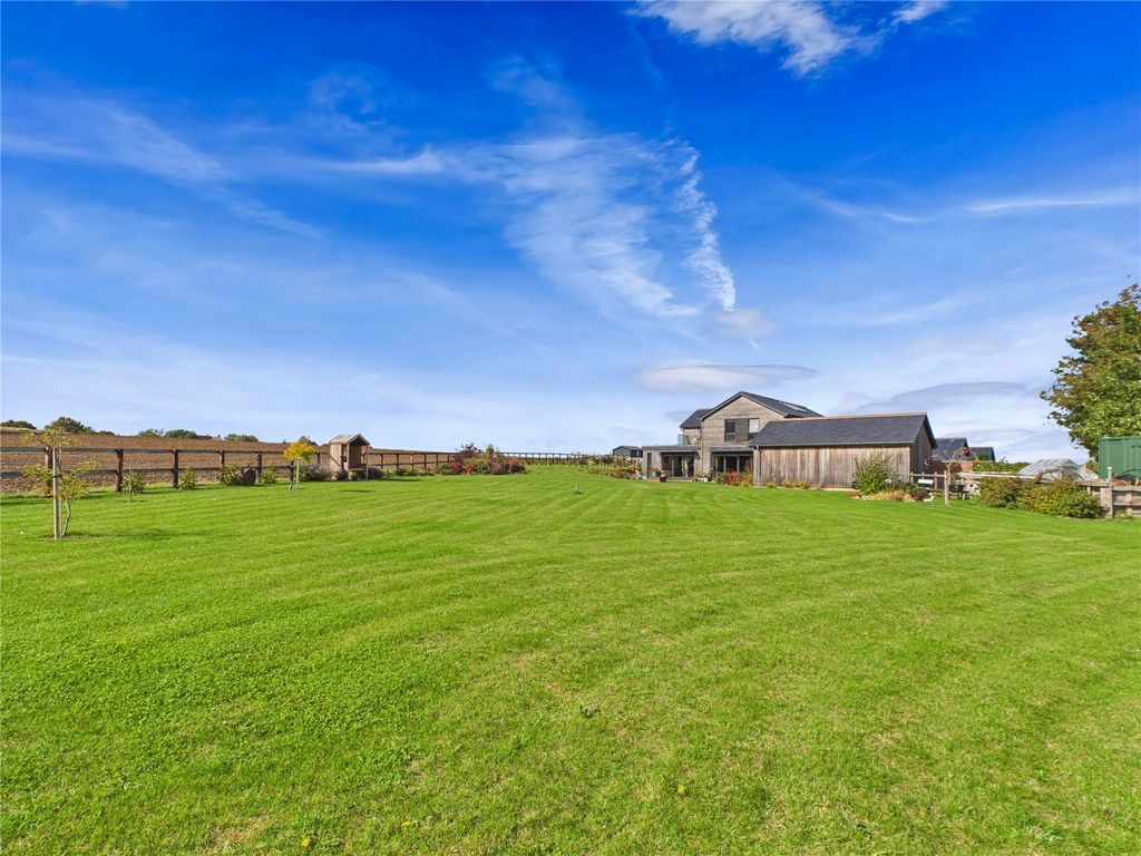 Property photo 3 of 31 Picture No. 07