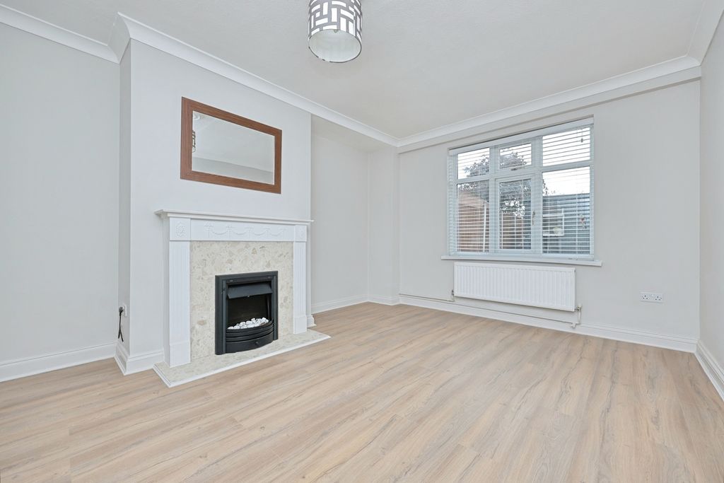 Property photo 2 of 13 Pbox-Img.Jpg